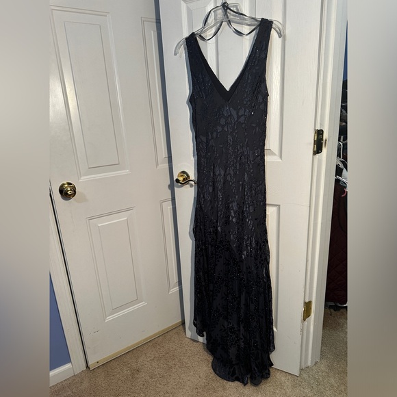 Asymmetrical Sleeveless Cocktail Dress - Picture 1 of 10